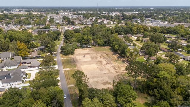 4667 Floynell Dr, Saint George, LA 70809