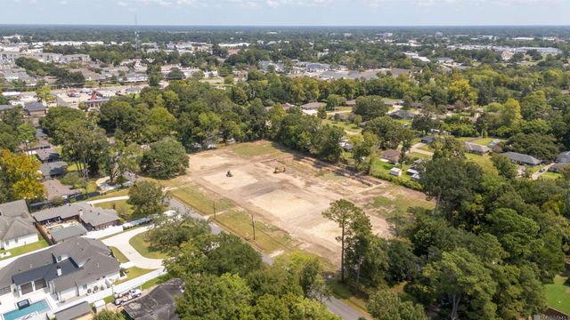 4667 Floynell Dr, Saint George, LA 70809
