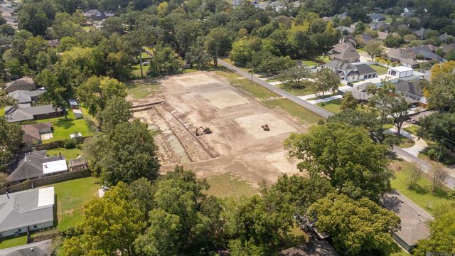 4667 Floynell Dr, Saint George, LA 70809