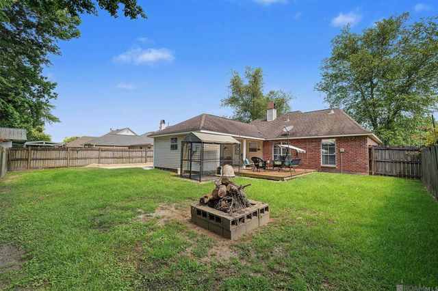 13668 South Trace, Walker, LA 70785