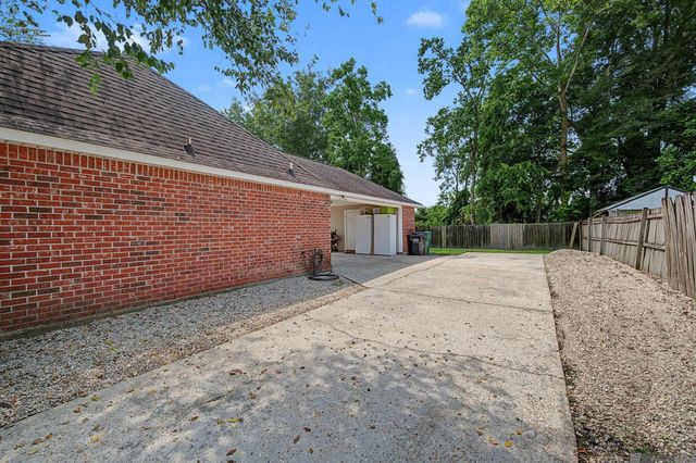 13668 South Trace, Walker, LA 70785