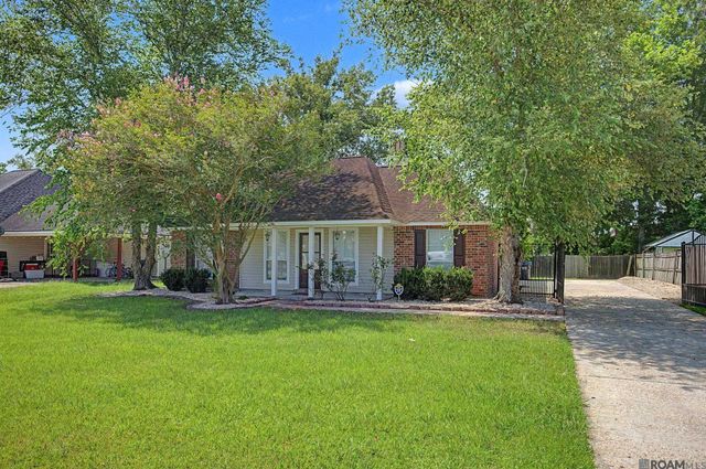 13668 South Trace, Walker, LA 70785