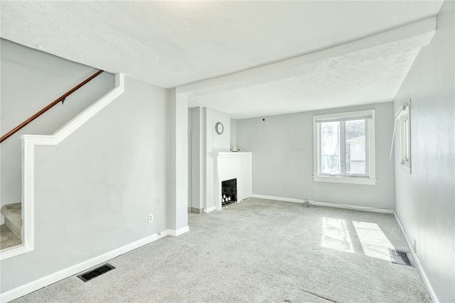 15 Woodneath Cres, East Rochester, NY 14445