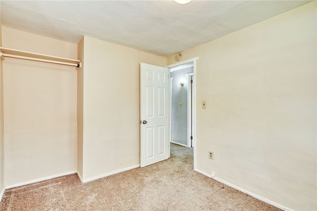 15 Woodneath Cres, East Rochester, NY 14445