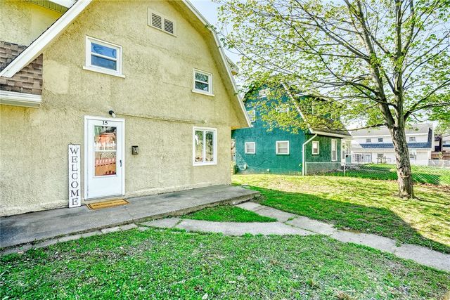 15 Woodneath Cres, East Rochester, NY 14445