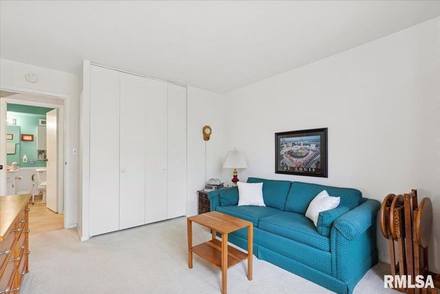 1800 7TH Street 2A, East Moline, IL 61244