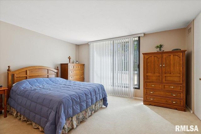 1800 7TH Street 2A, East Moline, IL 61244