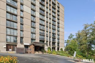 1800 7TH Street 2A, East Moline, IL 61244