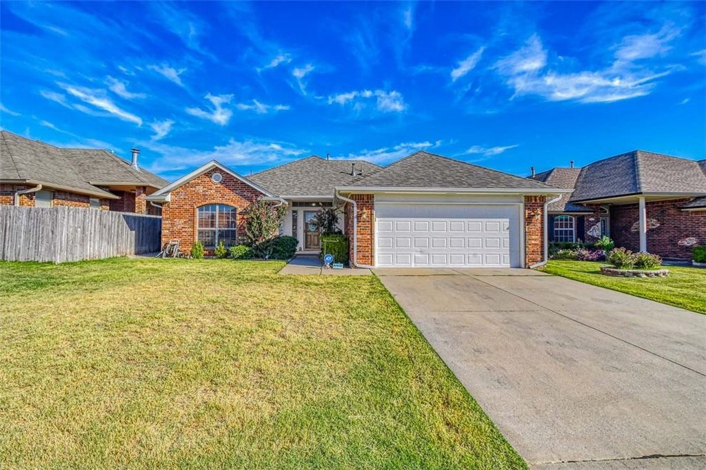 1745 SW 31st Terrace, Moore, OK 73160
