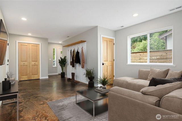 16330 Dogwood Lane, Arlington, WA 98223