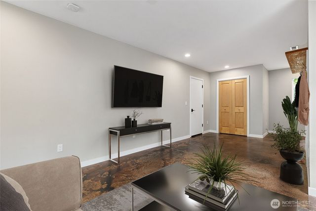 16330 Dogwood Lane, Arlington, WA 98223