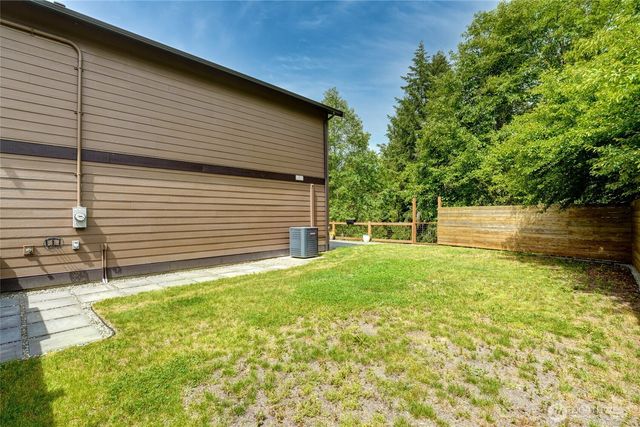 16330 Dogwood Lane, Arlington, WA 98223