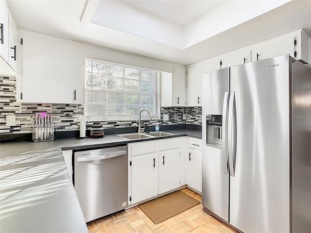 8651 WEE FARMS LANE, Polk City, FL 33868