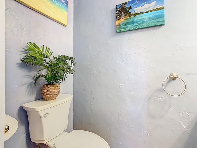 8651 WEE FARMS LANE, Polk City, FL 33868