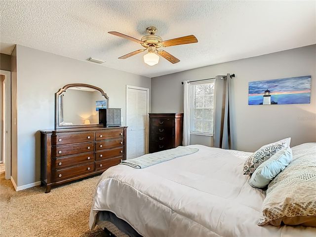 8651 WEE FARMS LANE, Polk City, FL 33868