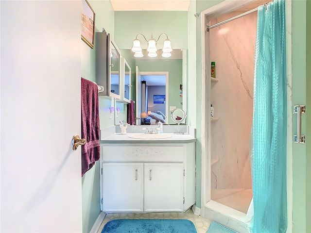 8651 WEE FARMS LANE, Polk City, FL 33868