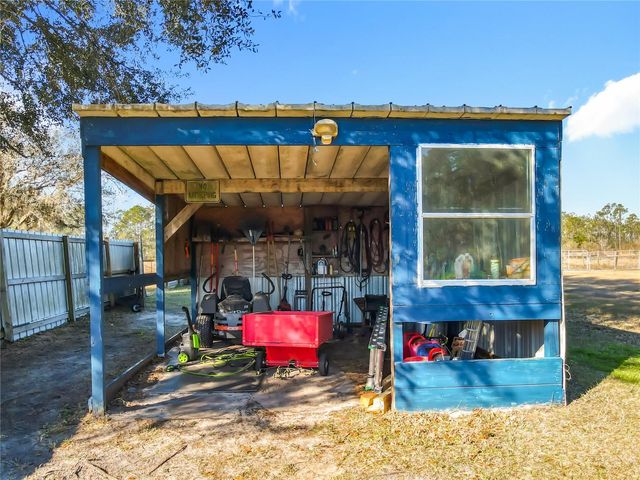 8651 WEE FARMS LANE, Polk City, FL 33868