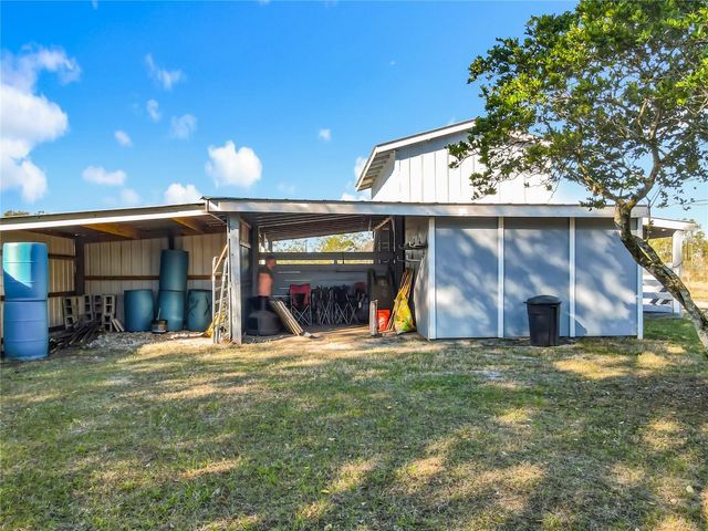 8651 WEE FARMS LANE, Polk City, FL 33868