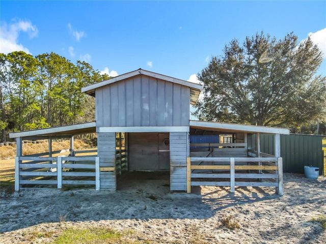 8651 WEE FARMS LANE, Polk City, FL 33868