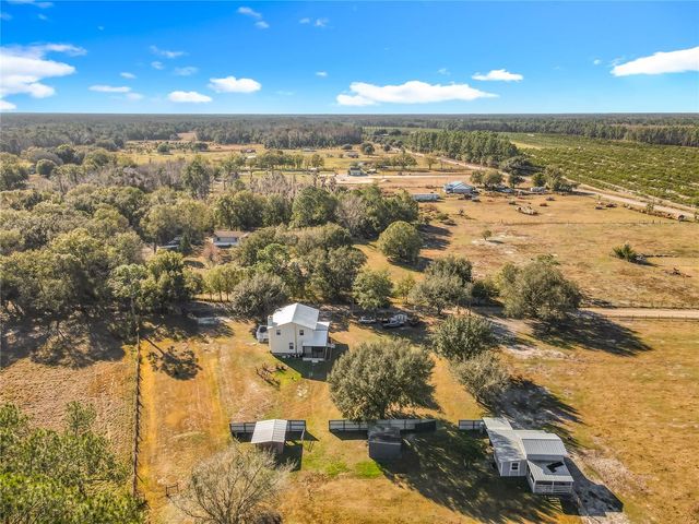 8651 WEE FARMS LANE, Polk City, FL 33868