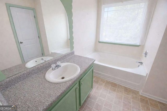 400 Kissee Court, Jackson, GA 30233
