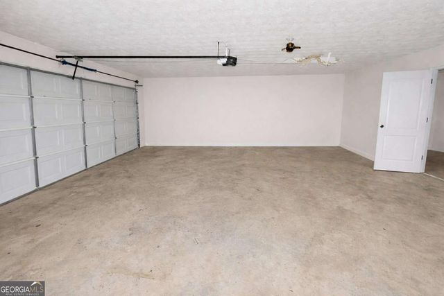 400 Kissee Court, Jackson, GA 30233