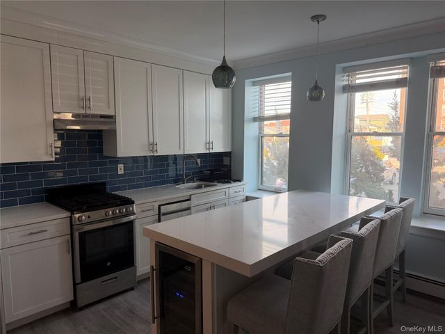 25 W Broadway 104, Long Beach, NY 11561