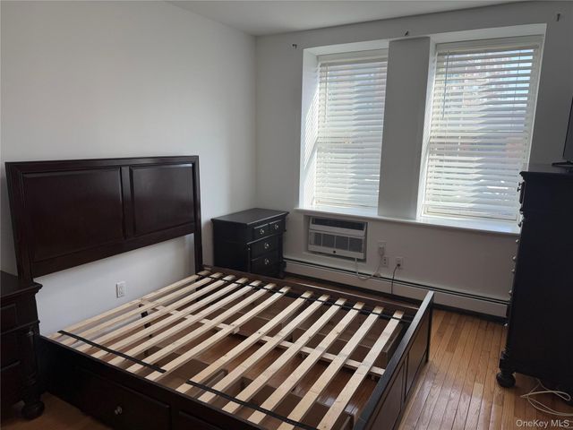 25 W Broadway 104, Long Beach, NY 11561