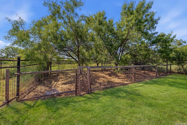 16807 DELANA AVE, Elmendorf, TX 78112