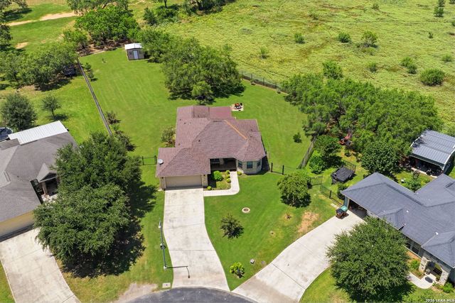 16807 DELANA AVE, Elmendorf, TX 78112