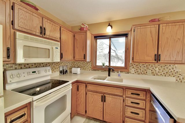 3068 21st Avenue S, Saint Cloud, MN 56301