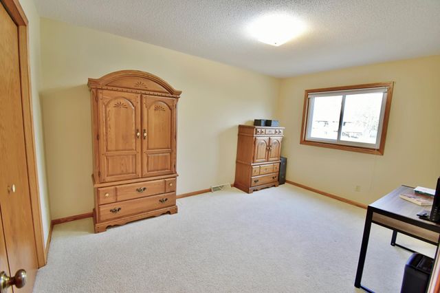 3068 21st Avenue S, Saint Cloud, MN 56301