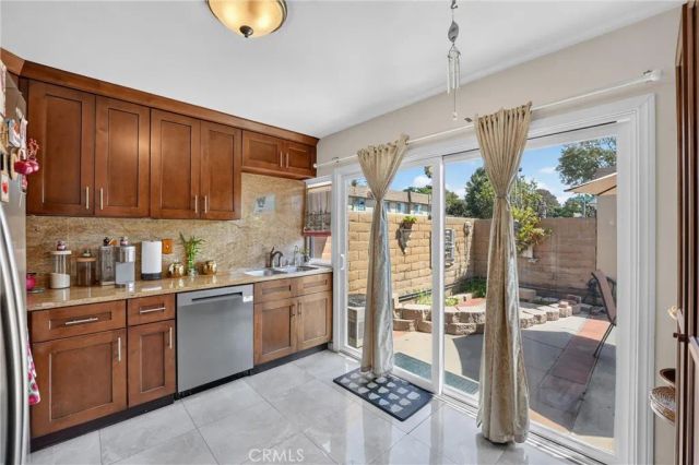 18237 Solano River Court, Fountain Valley, CA 92708