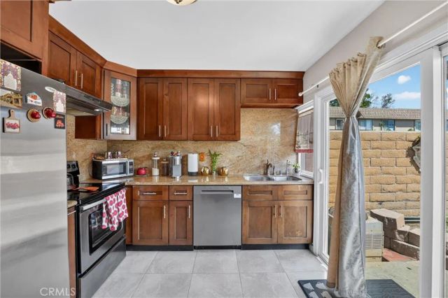 18237 Solano River Court, Fountain Valley, CA 92708
