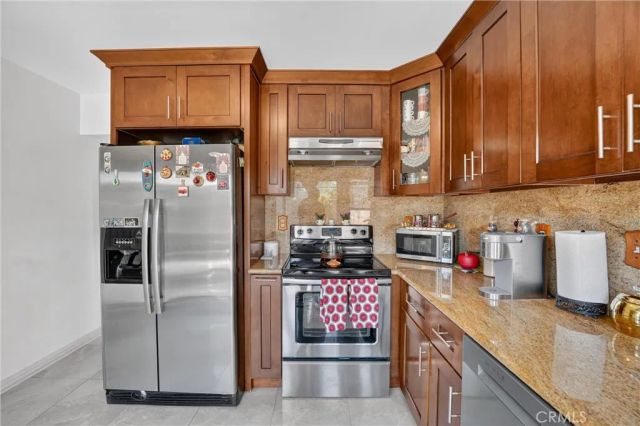 18237 Solano River Court, Fountain Valley, CA 92708
