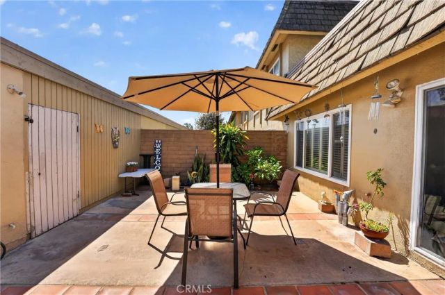 18237 Solano River Court, Fountain Valley, CA 92708