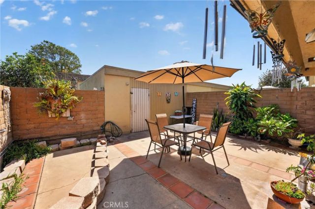 18237 Solano River Court, Fountain Valley, CA 92708