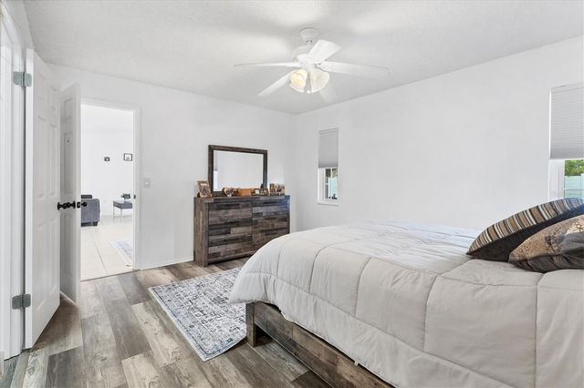 1275 42ND STREET, Sarasota, FL 34234