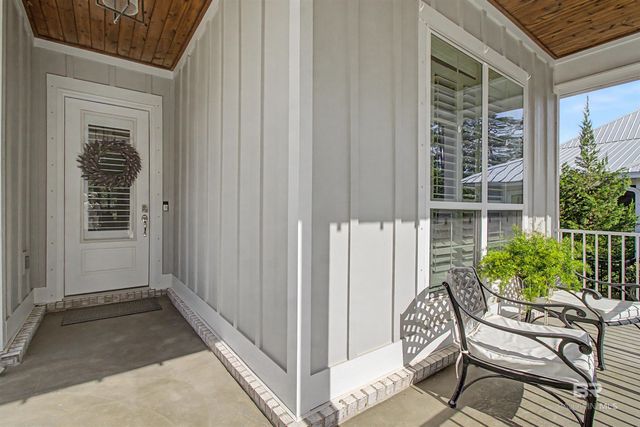 2560 Bienville Avenue, Gulf Shores, AL 36542