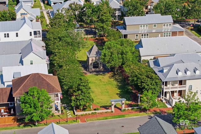 2560 Bienville Avenue, Gulf Shores, AL 36542