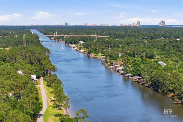 2560 Bienville Avenue, Gulf Shores, AL 36542