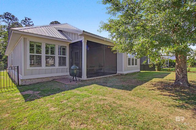 2560 Bienville Avenue, Gulf Shores, AL 36542