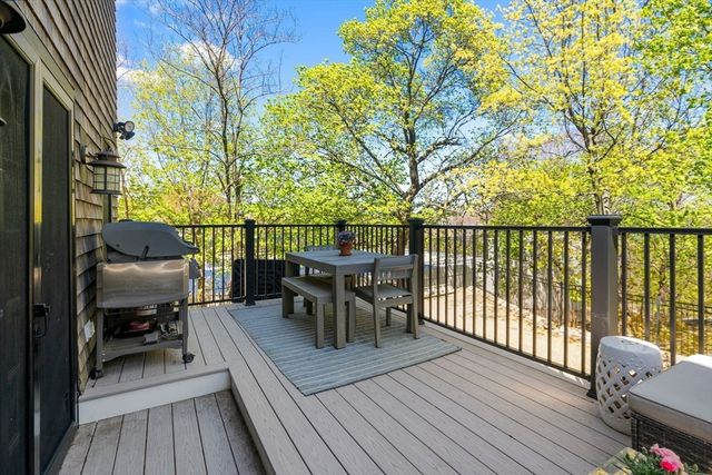 6 Woods Place, Boston, MA 02129