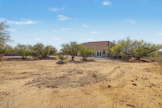 832 E Maddock Road B, Phoenix, AZ 85086