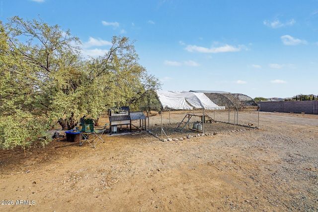 832 E Maddock Road B, Phoenix, AZ 85086