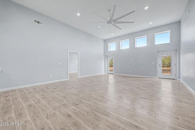 832 E Maddock Road B, Phoenix, AZ 85086