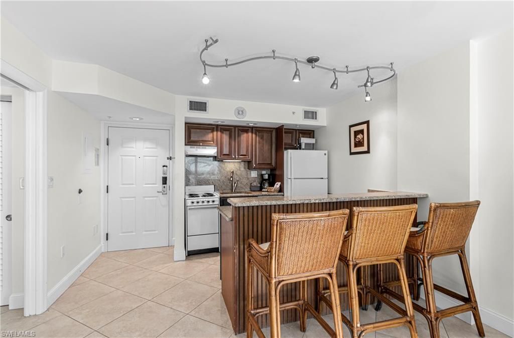 8771 Estero BLVD 907, BONITA SPRINGS, FL 33931 — photo 4