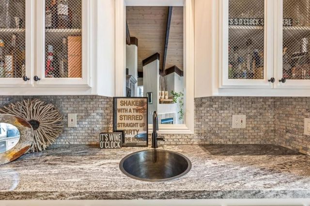 61 Oak Haven Way, Woodside, CA 94062