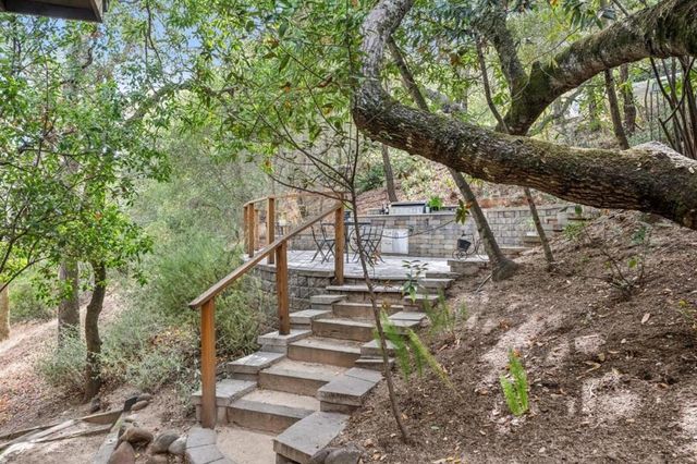 61 Oak Haven Way, Woodside, CA 94062