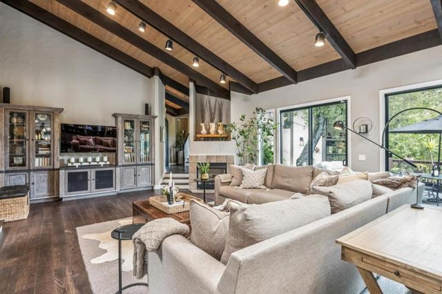 61 Oak Haven Way, Woodside, CA 94062